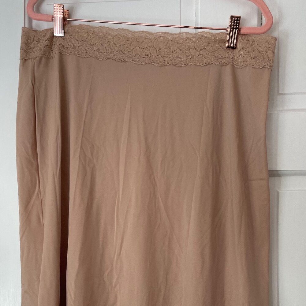 Vassarette Beige half slip 24" XL